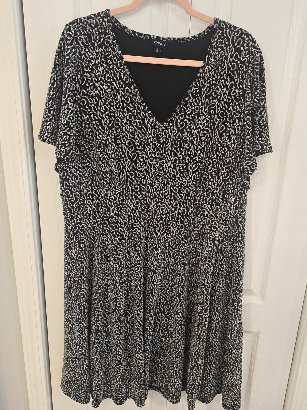 torrid Black & White Leopard-Print V-Neck Swing Dress